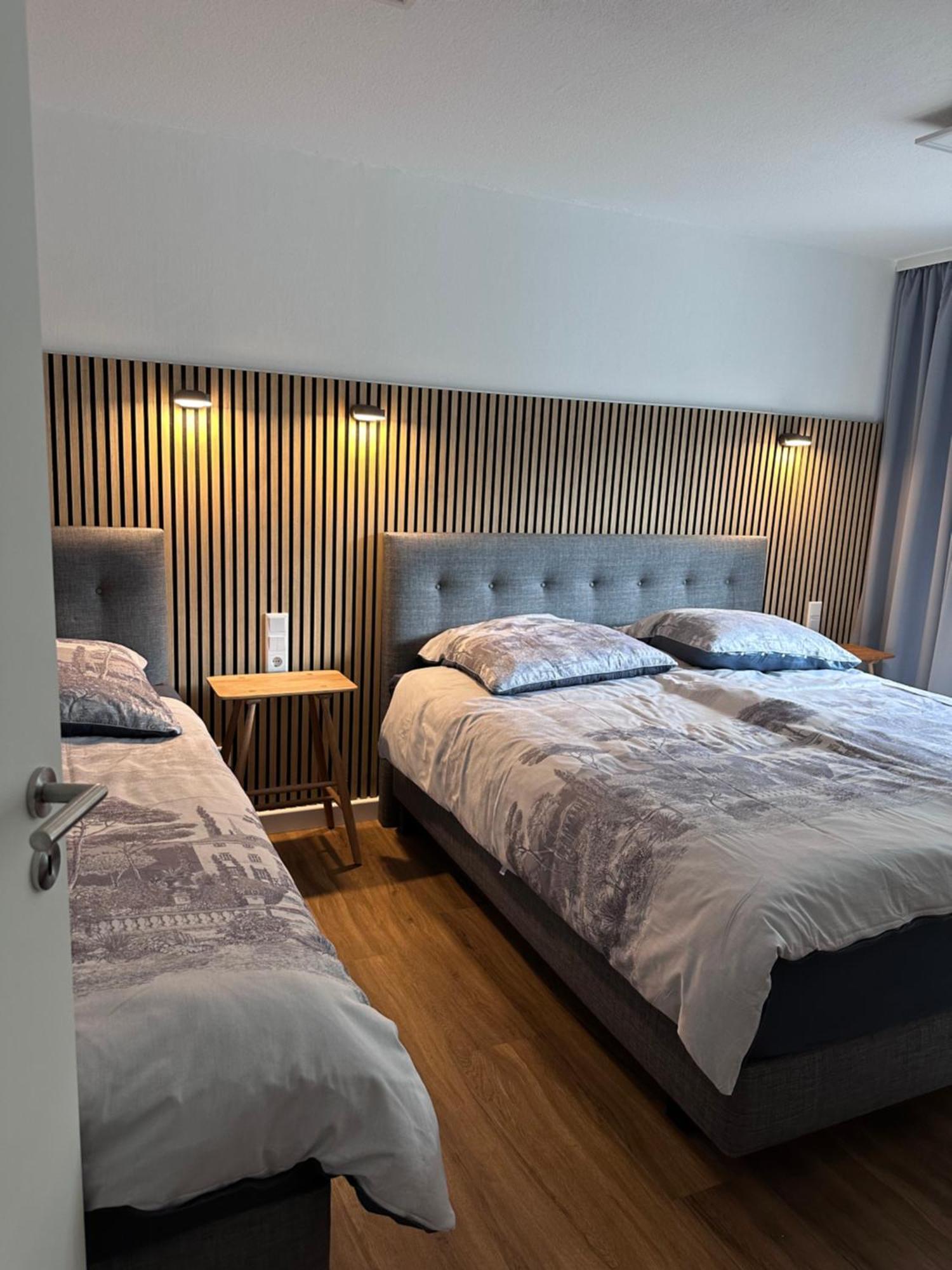 Apartment Am Rathaus Mit 2 Schlafzimmer Und 3 Betten