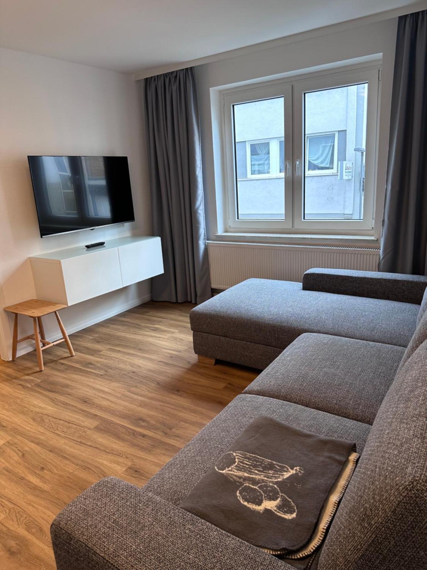 Am Rathaus Mit 2 Schlafzimmer Und 3 Betten Apartment *